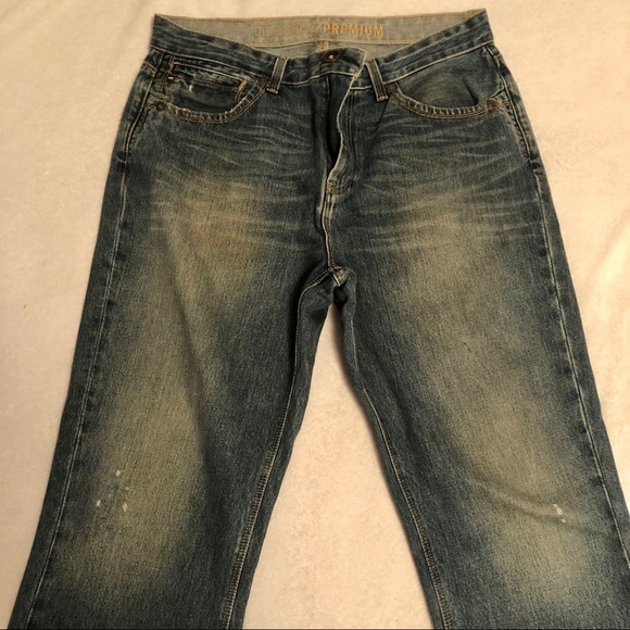 3/$15 🔥 Tommy Hilfiger Men’s Bootcut Jeans, 32x30 - Picture 2 of 7